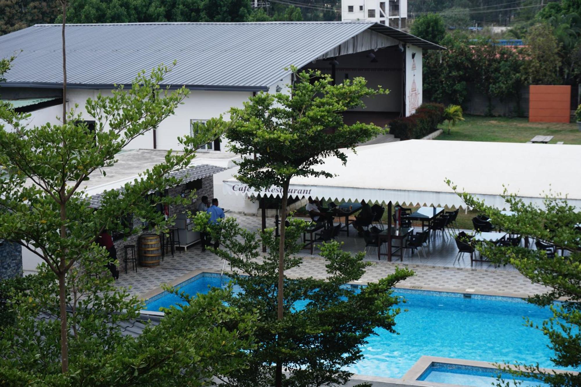 Vistar Resort & Hotels Kammasandra 外观 照片