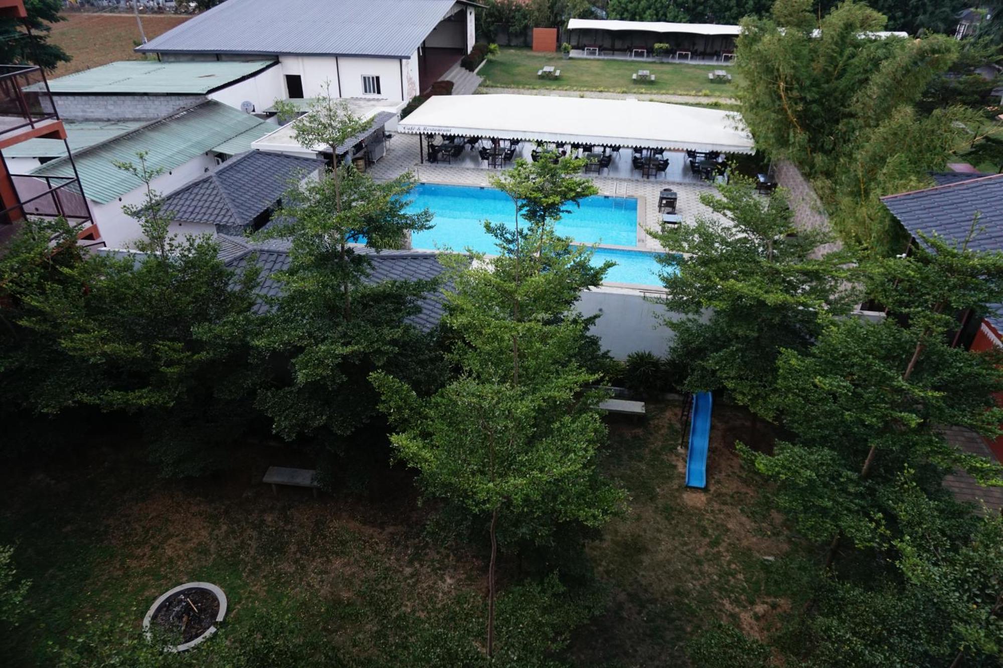 Vistar Resort & Hotels Kammasandra 外观 照片